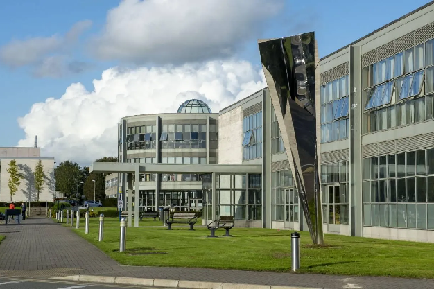 Dundalk Institute of Technology